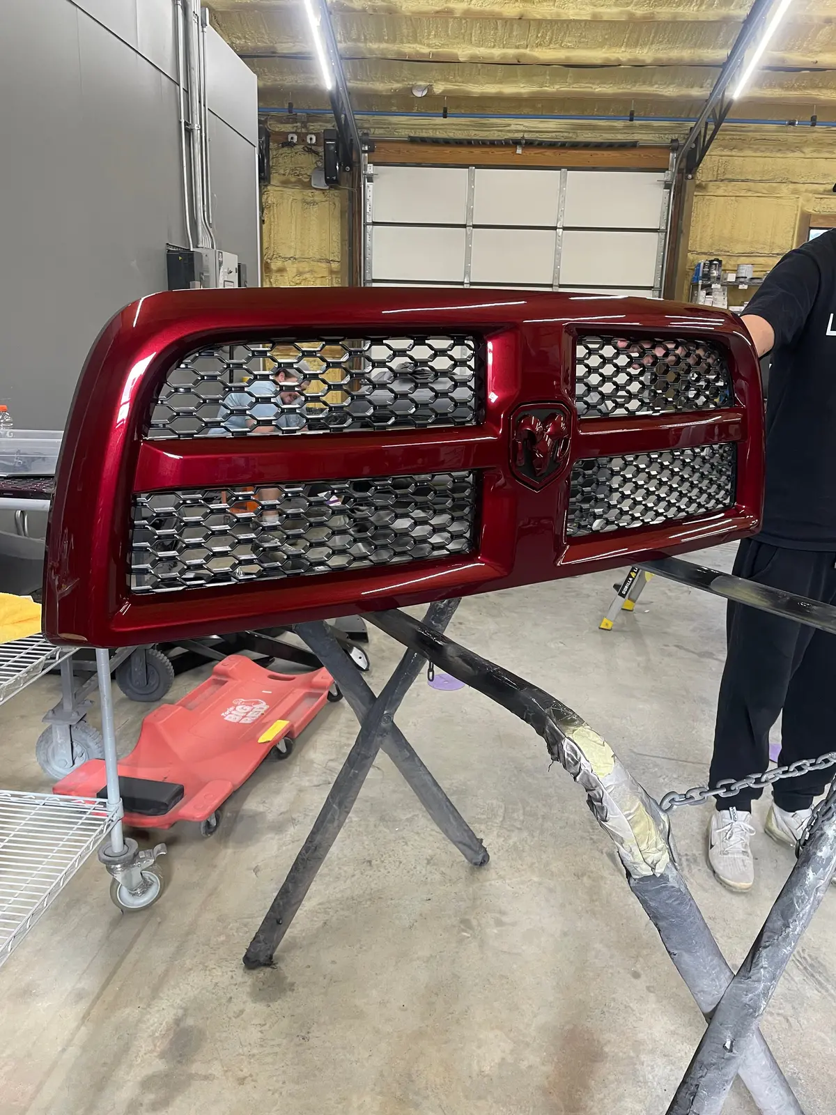 2009-2018 Ram Painted Grille 4