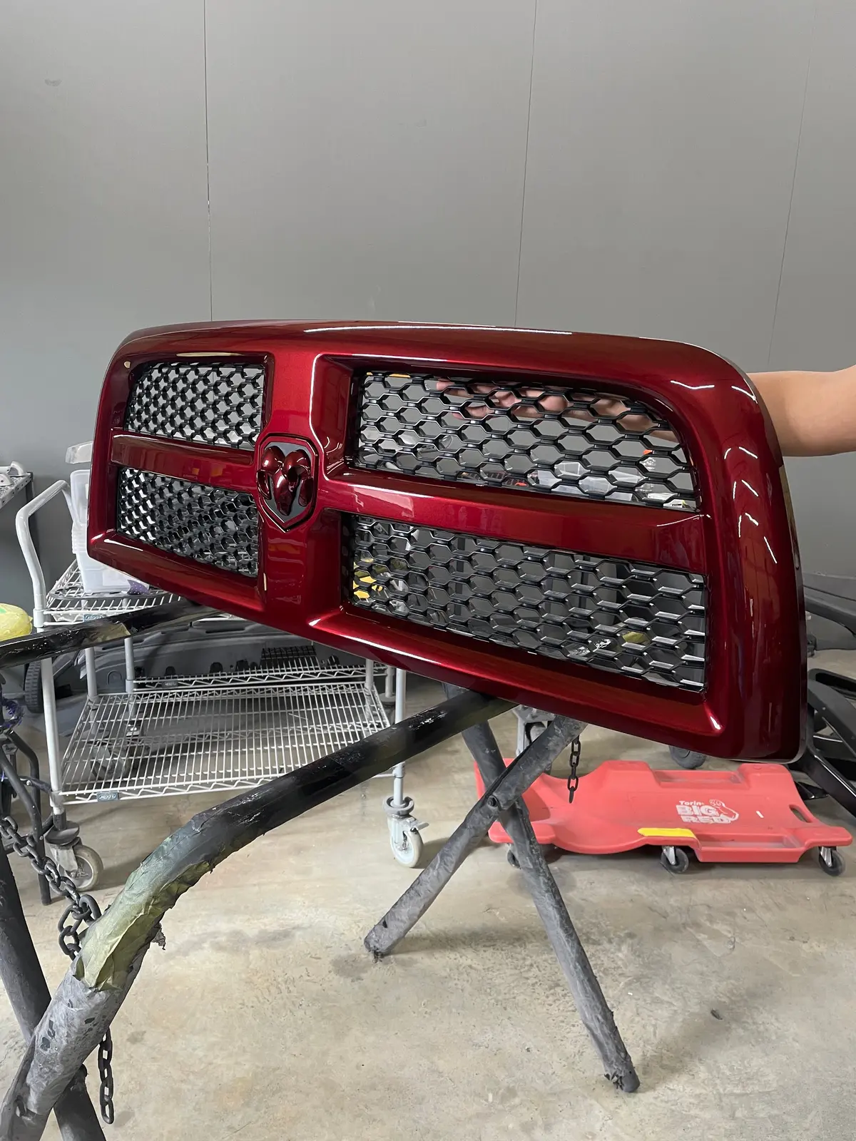 2009-2018 Ram Painted Grille 2