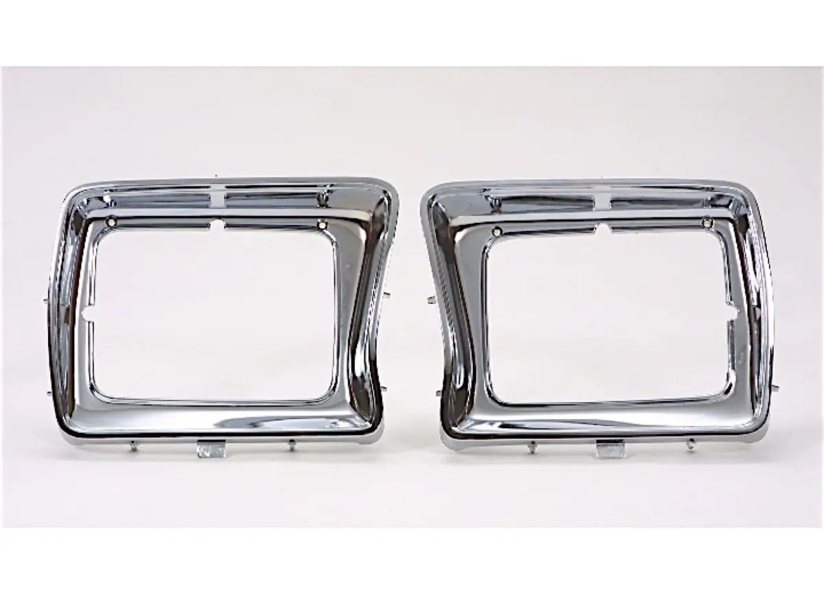 Right Headlamp Door With Rectangle Headlamp, Chrome; Bronco 78-79 1