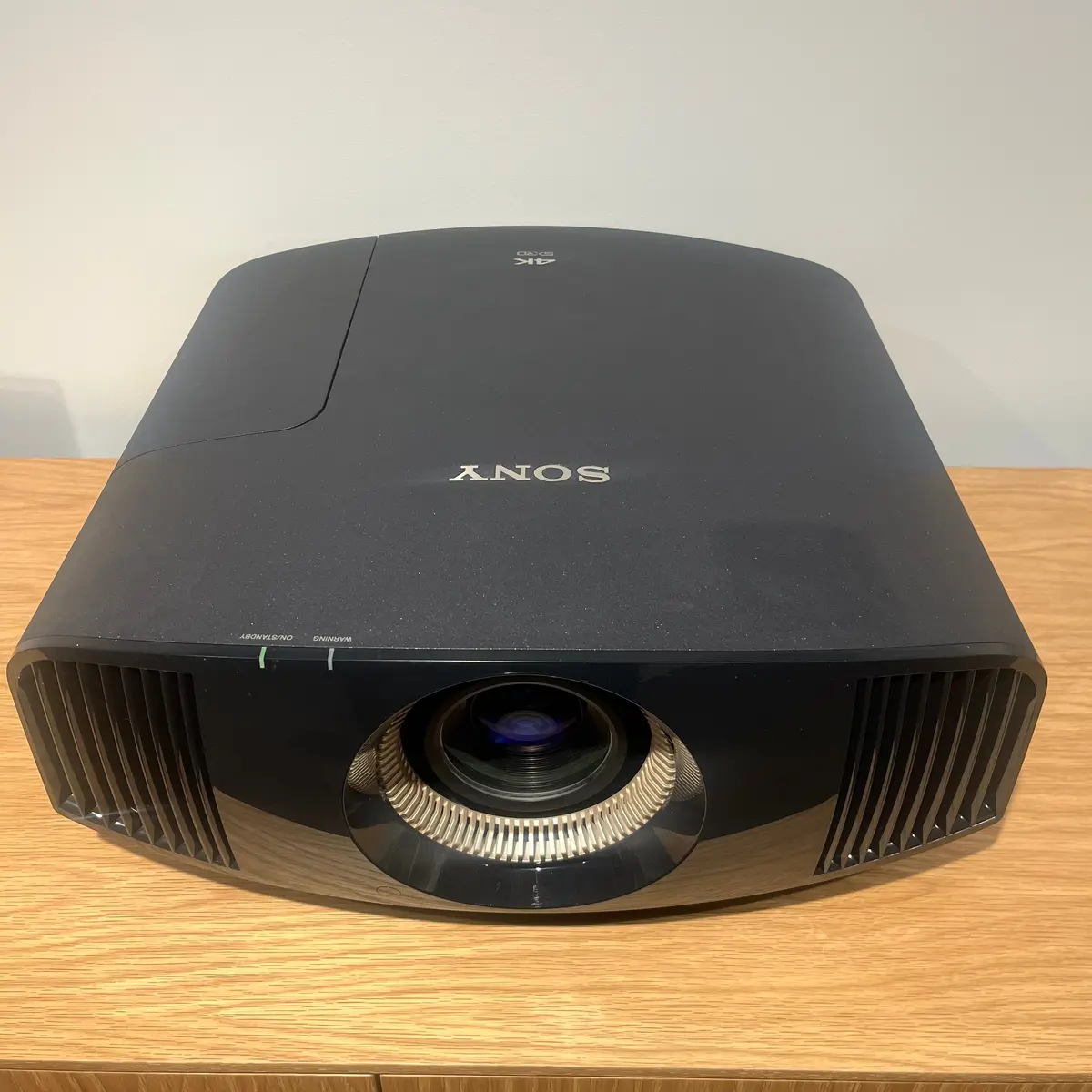 Sony Vpl-Vw570es Home Cinema Projector (Preloved) - Christchurch 2