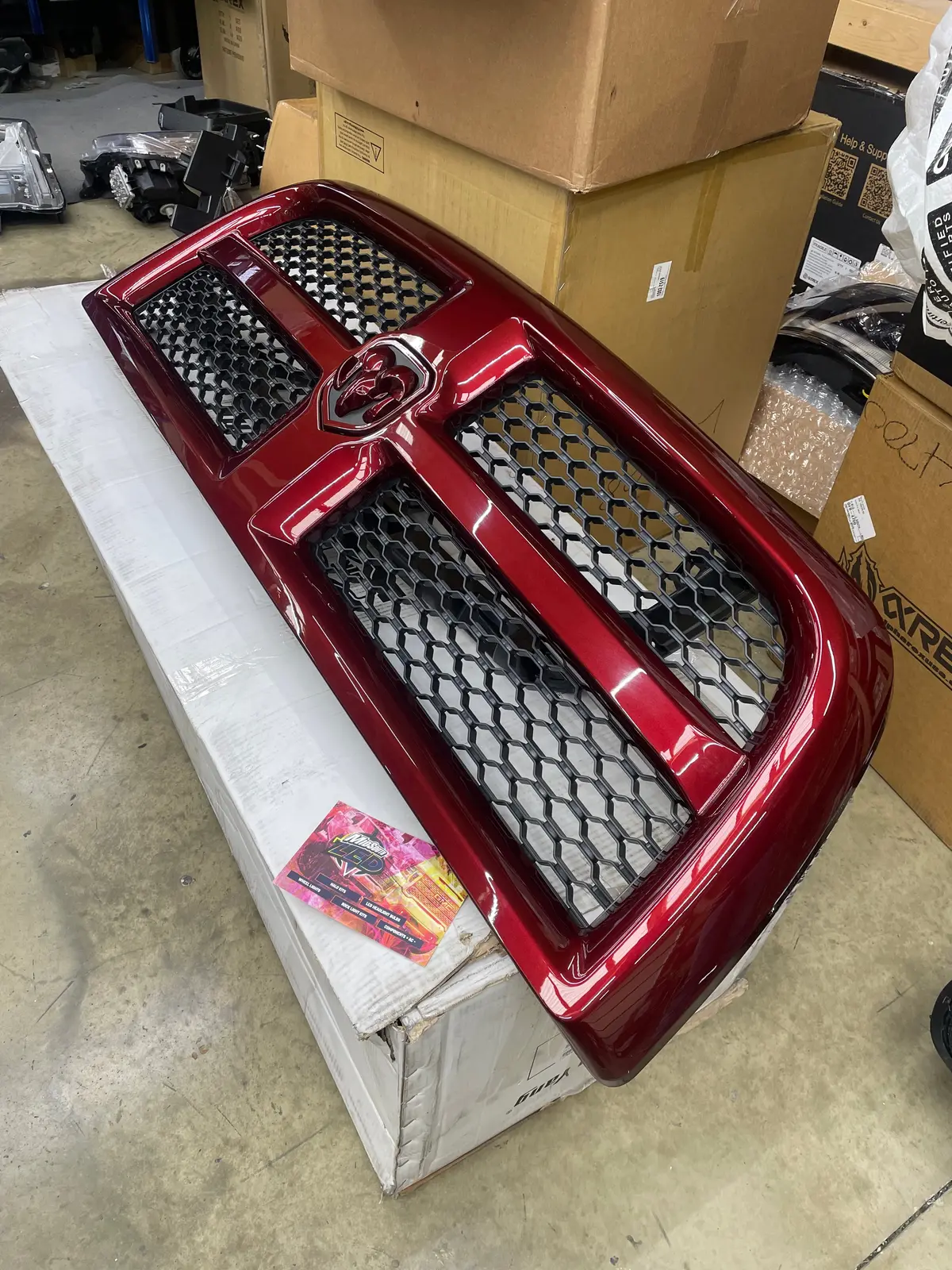2009-2018 Ram Painted Grille 1