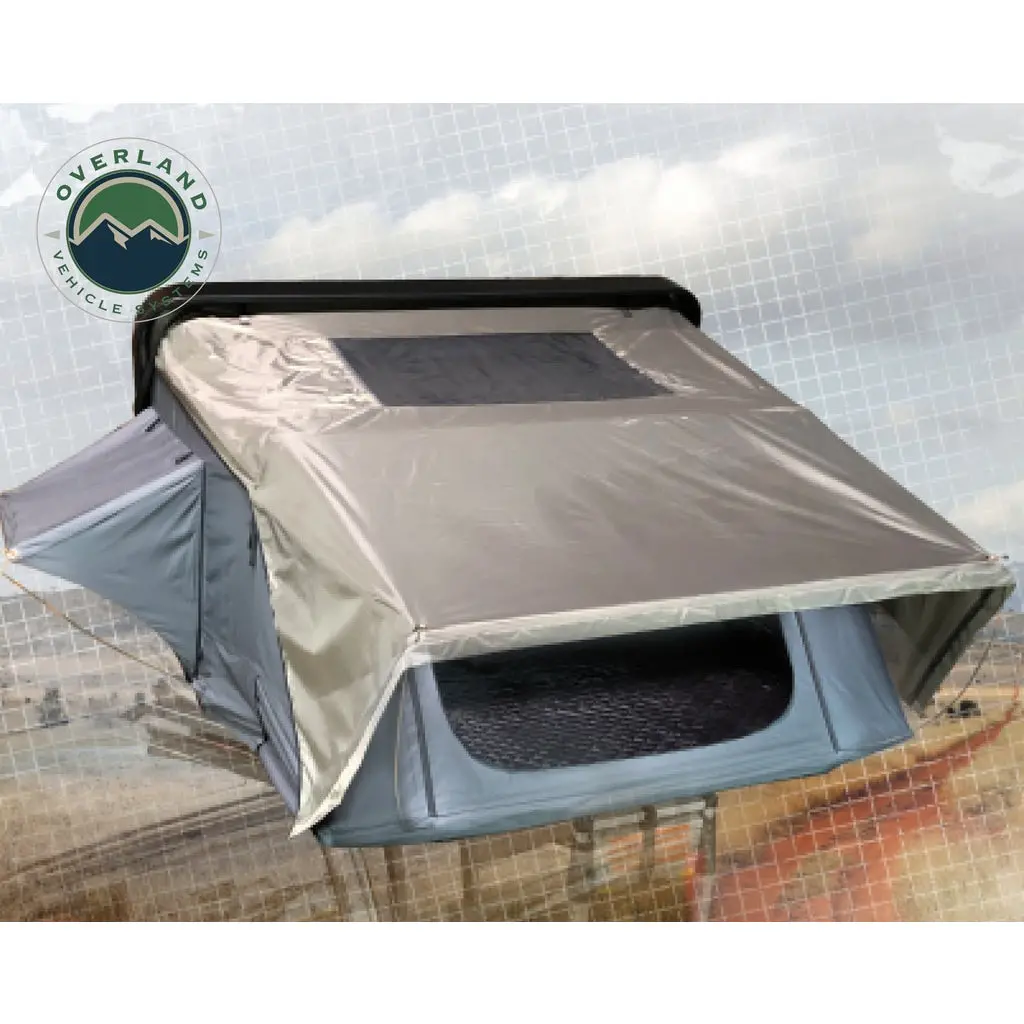 Bushveld Hard Shell Roof Top Tent 1