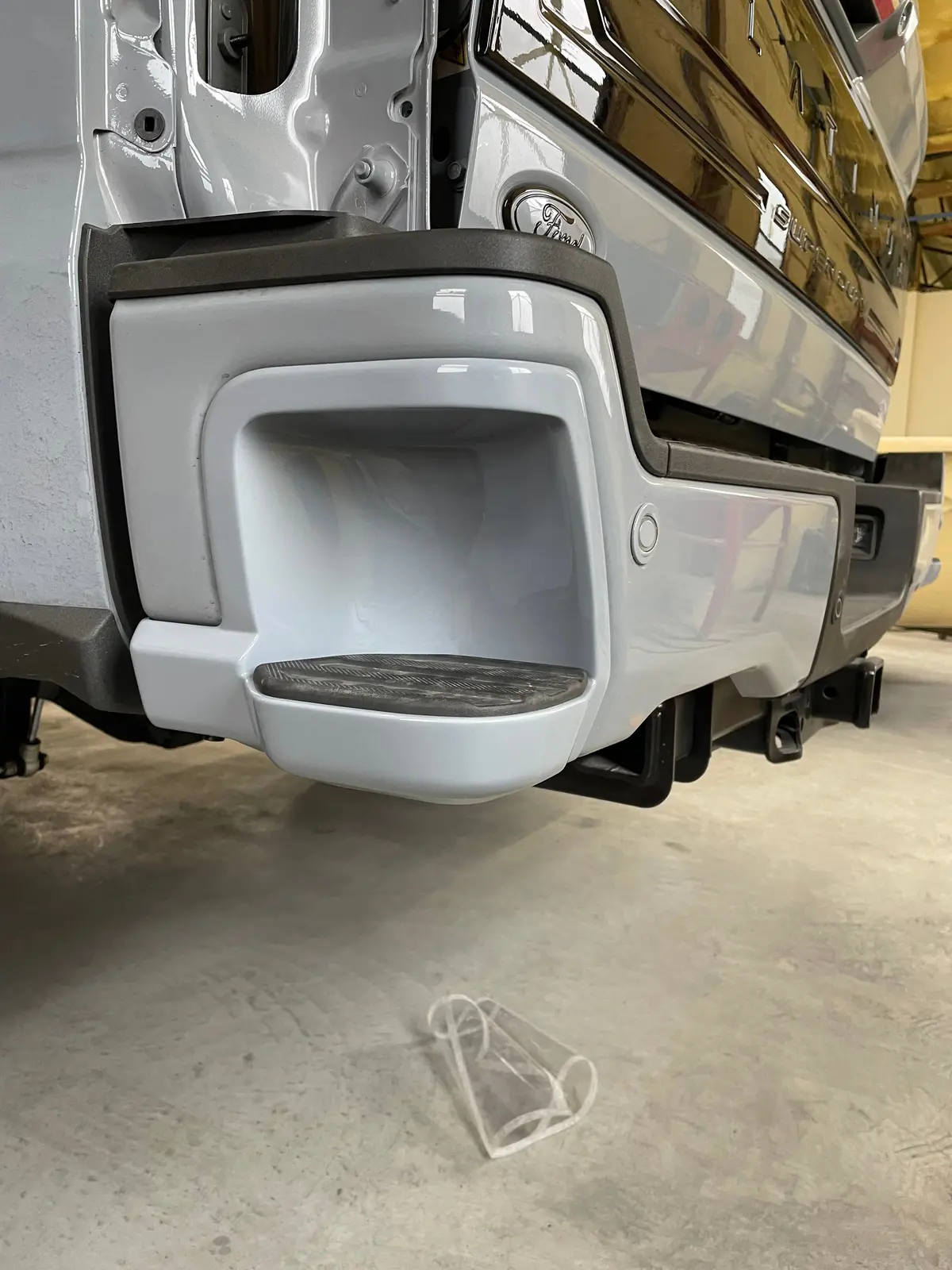 2023+ Ford Superduty Oem Rear Bumper Steps Colormatched 1