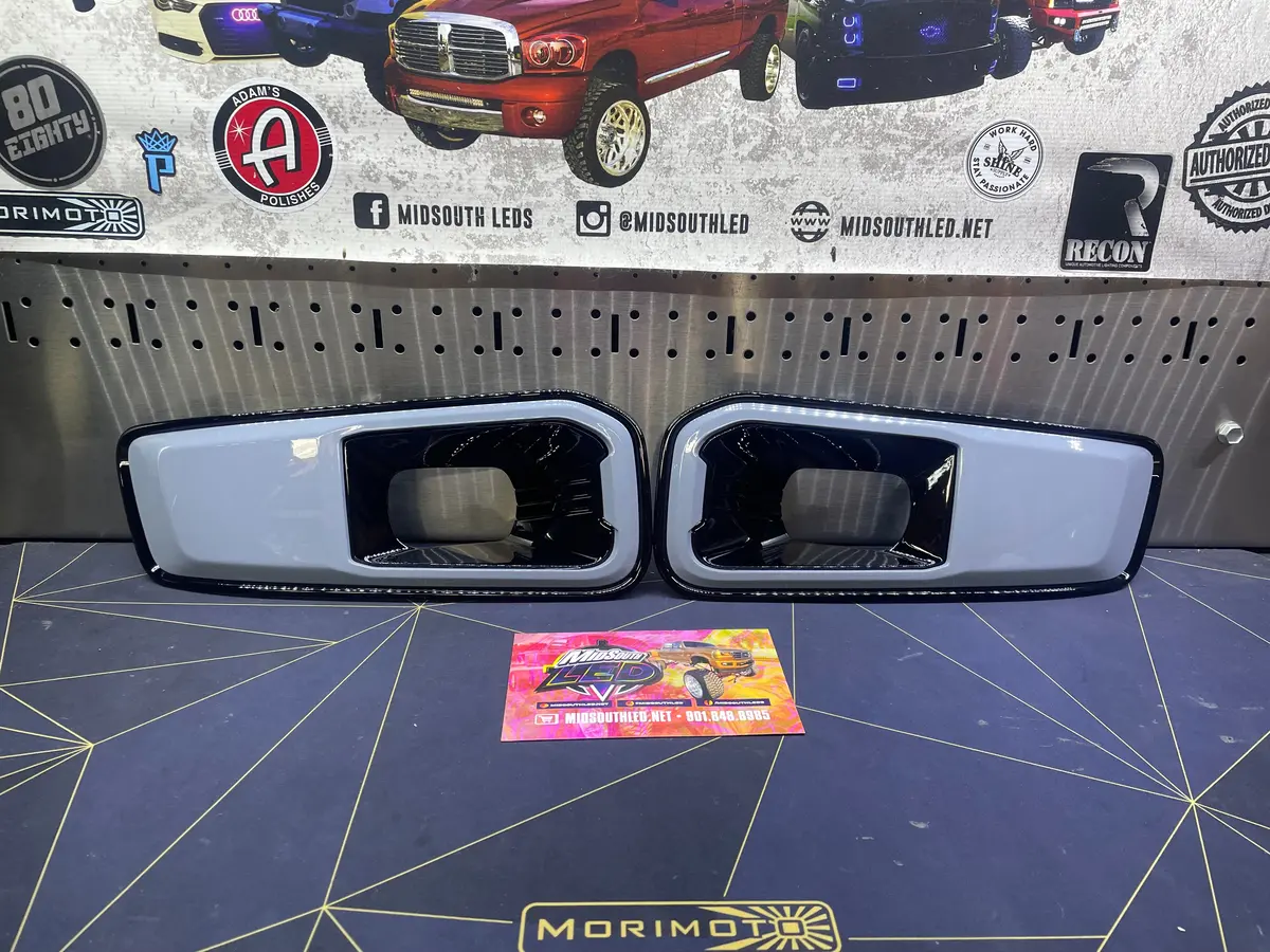 2023+ Ford Superduty Fog Lamp Bezels Colormatched 1