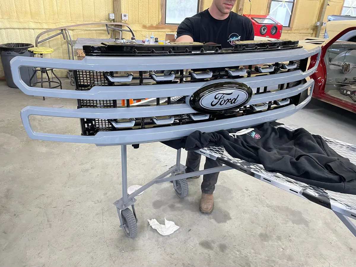 2023+ Superduty Kr, Platinum & Lariat Grill Custom Painted 1