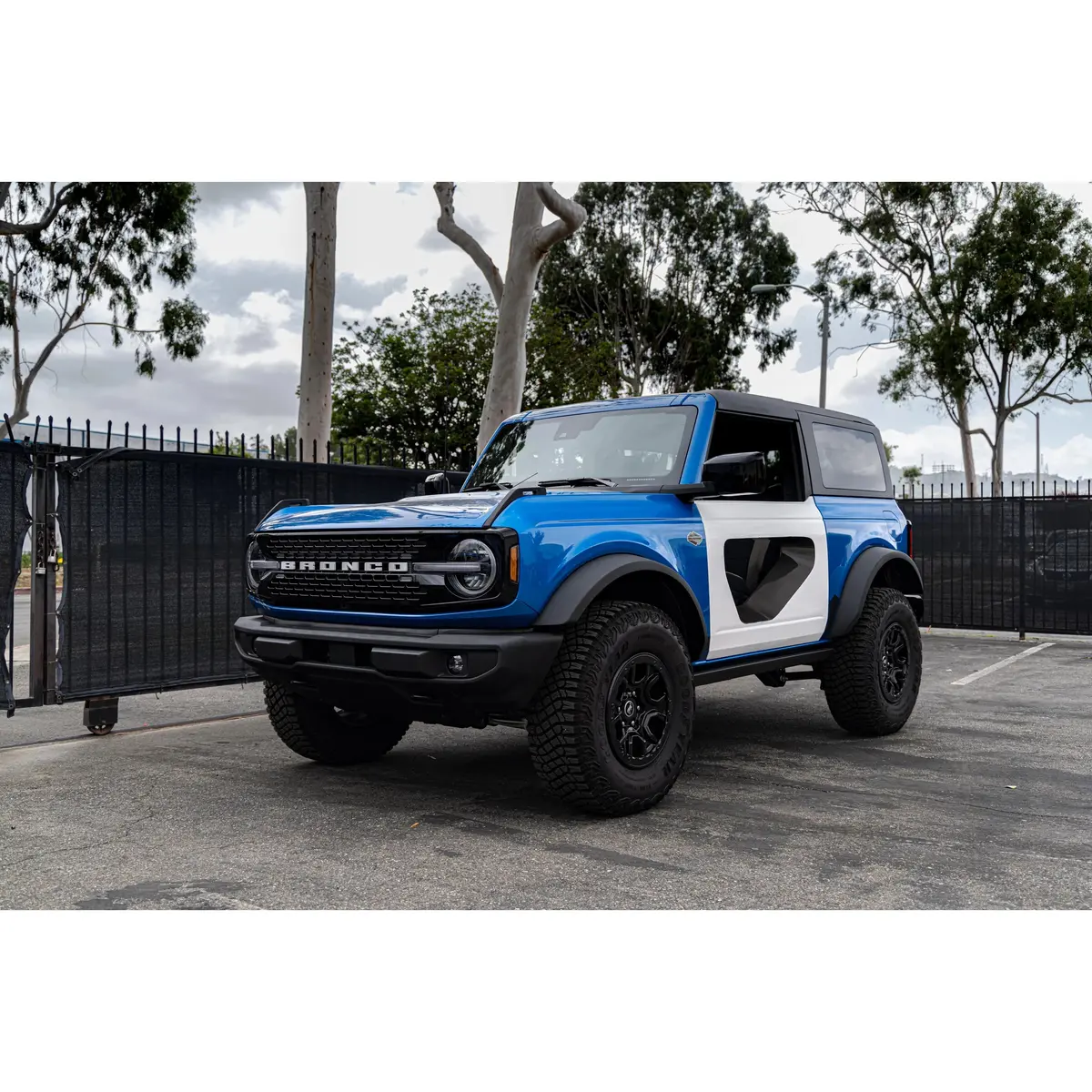 Fiberglass Halo Doors With Carbon Fiber Inserts (2-Door) 2