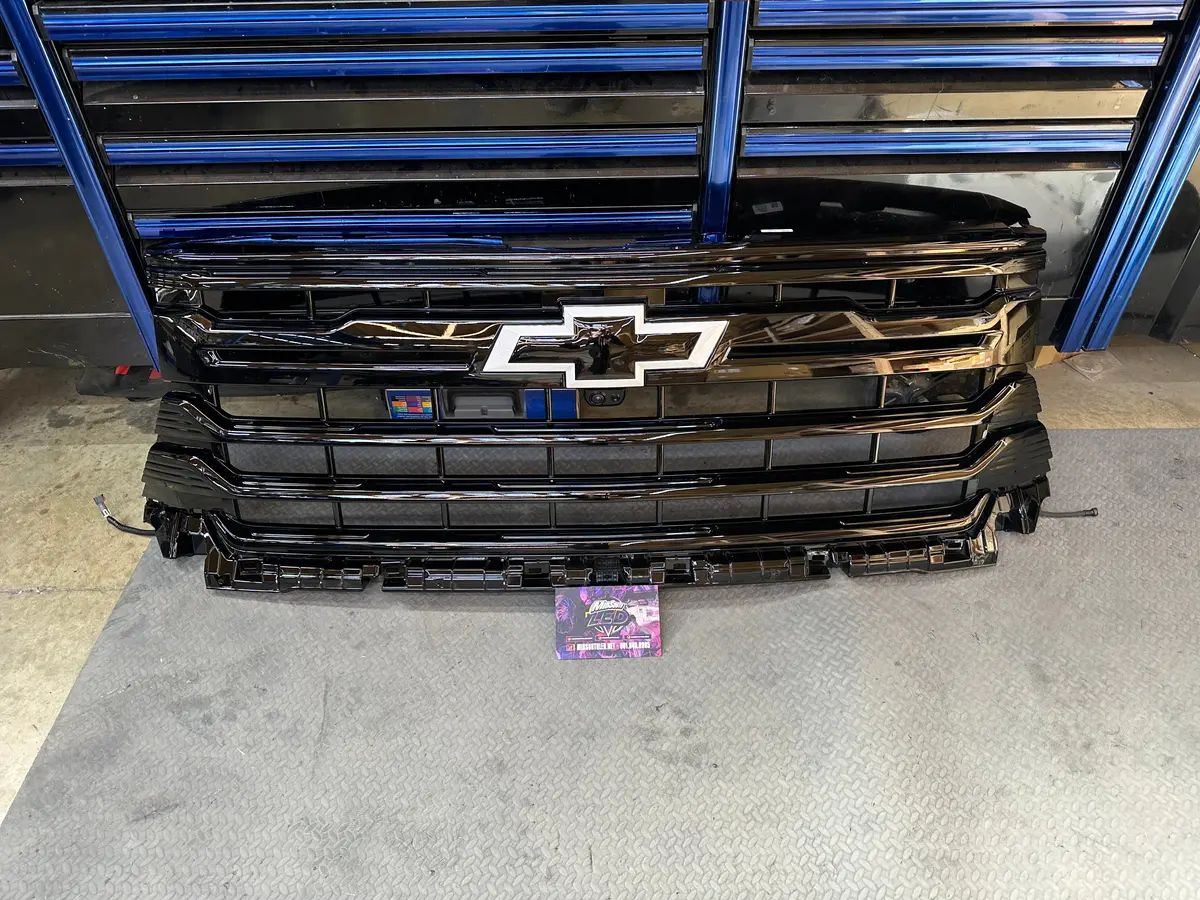 2024-2025 Chevy High Country Hd Grille 1