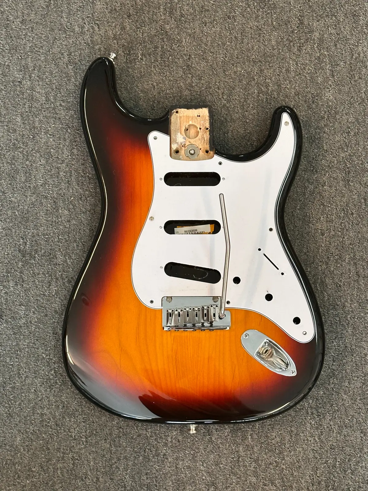 Fender American Deluxe Stratocaster Body Sunburst W Fender 2-Point Tremolo 1