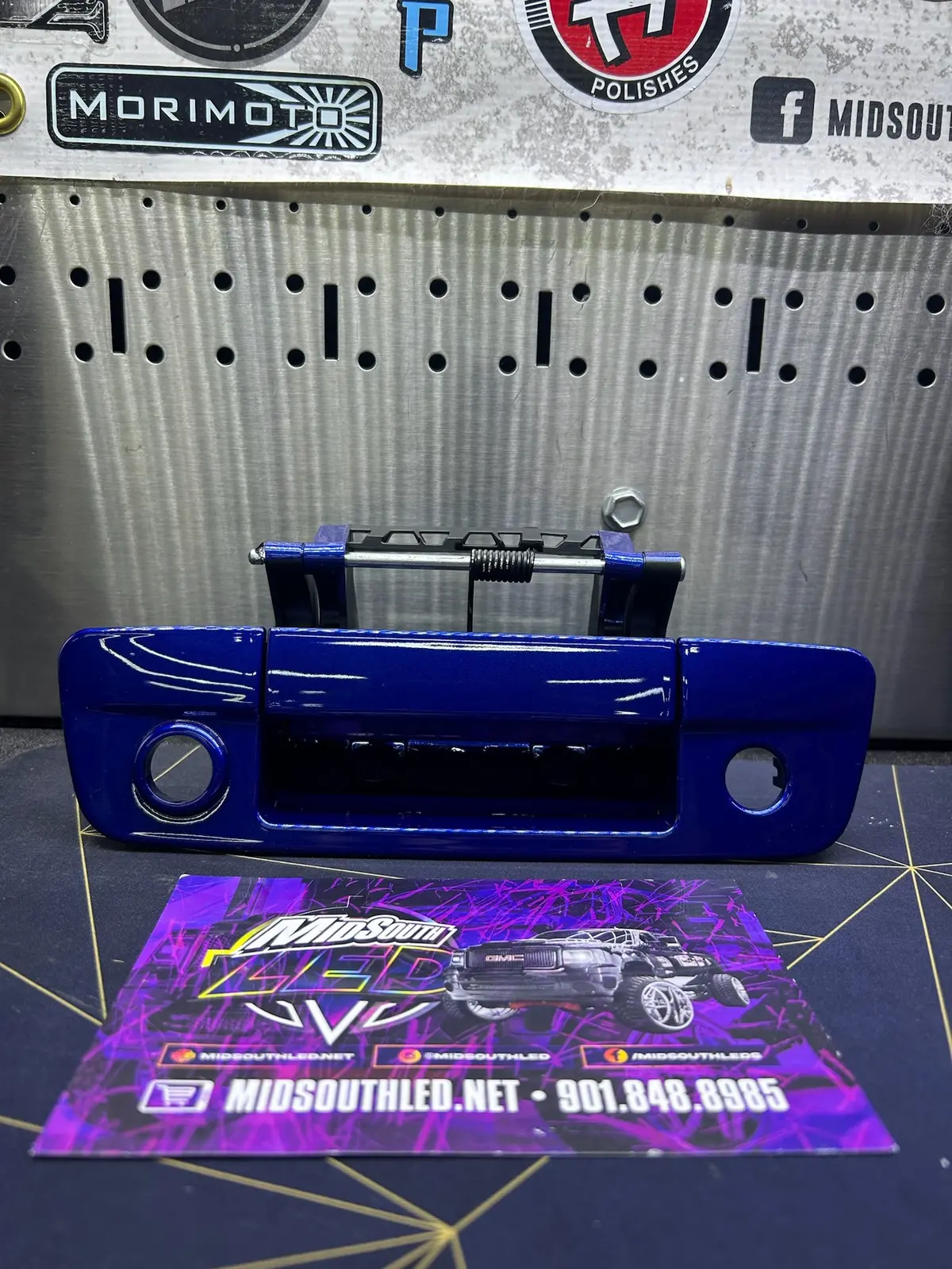 2009-2018 Ram Tailgate Handle Colormatched 2