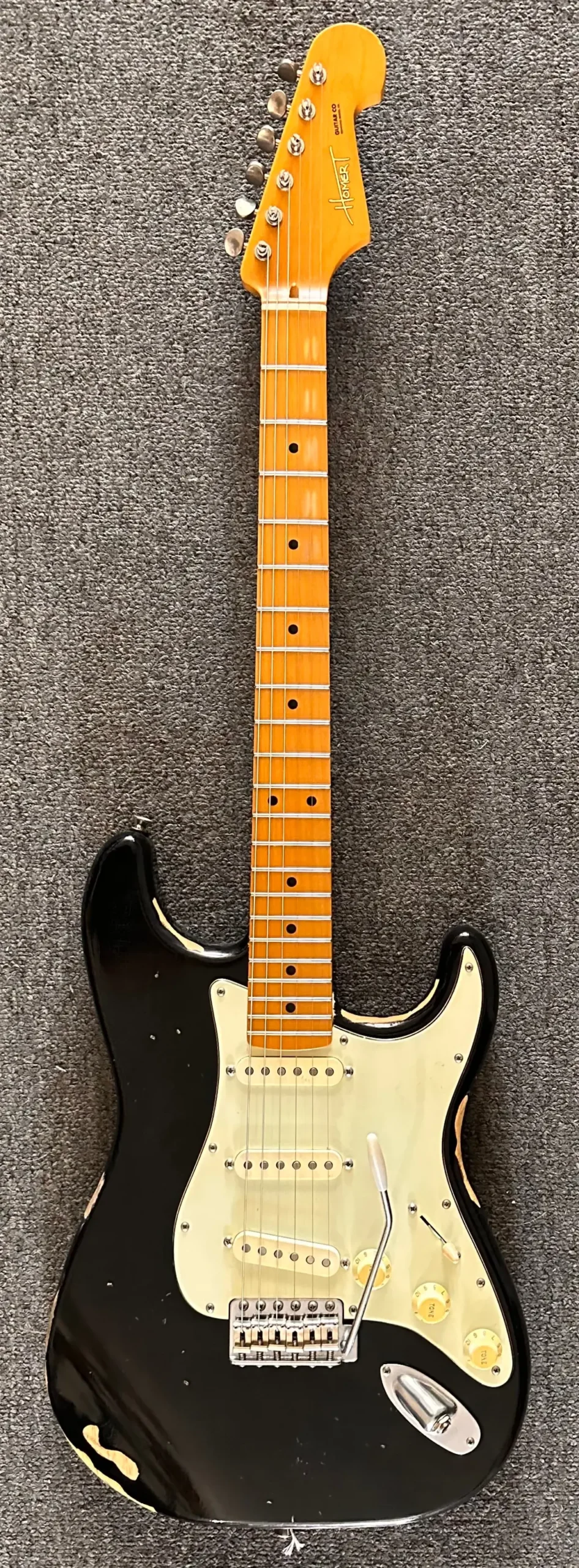Homer T Custom Shop (S-Style) Sonic '63 - Black/Mn (#099) 1