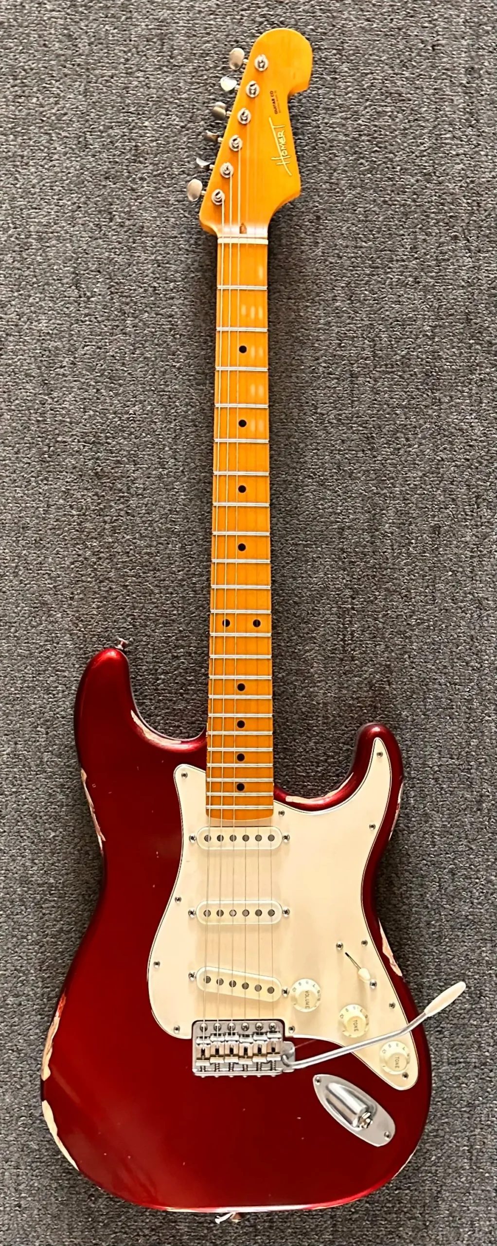Homer T Custom Shop (S-Style) Sonic '63 - Metallic Candy Apple Red/Mn (#095) 1