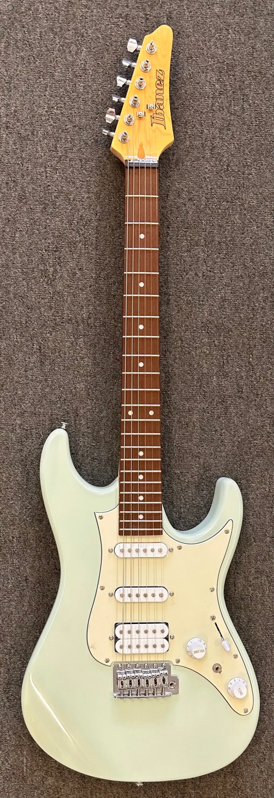 Ibanez Azes40-Mgr Electric Guitar In Ivory-Brand New 1