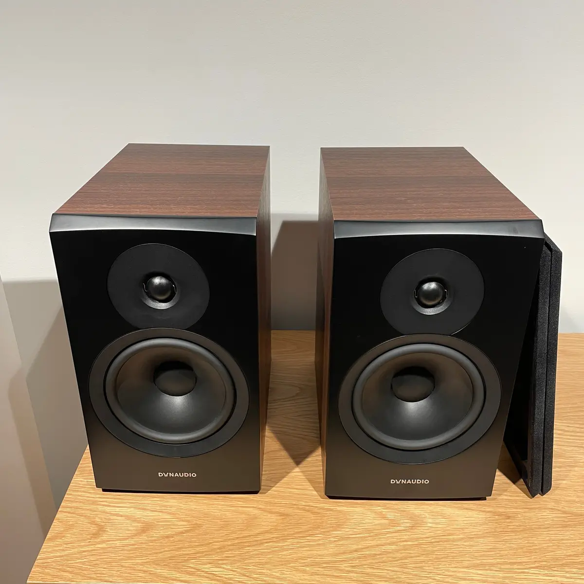 Dynaudio Emit 20 Bookshelf Speakers (Pre-Loved) - Christchurch 2