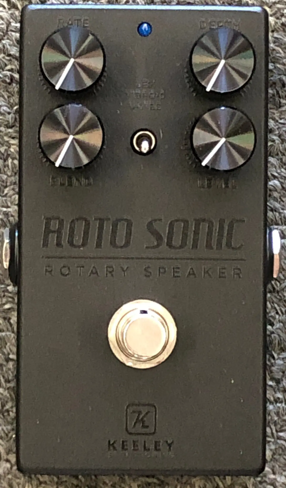 Keeley Roto Sonic – Custom Shop ‘Blackout’ Edition 1