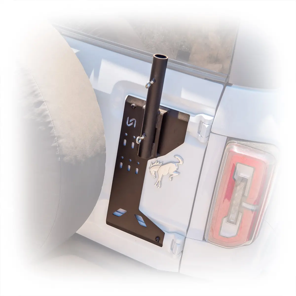 Tailgate Flag Mount 1