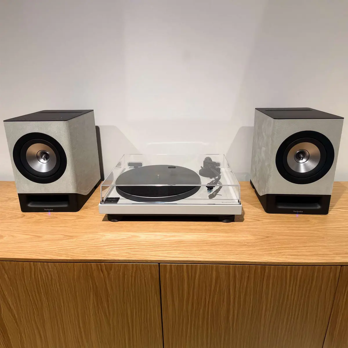 Technics Active Vinyl System 1