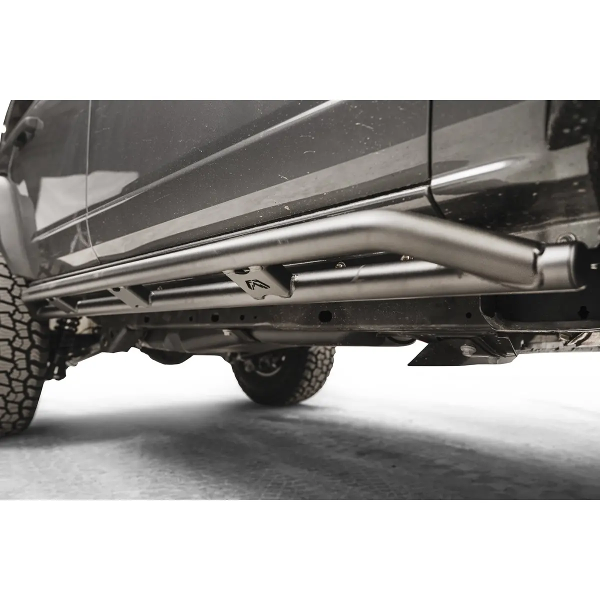 Tube Rock Sliders (4 Door) 1