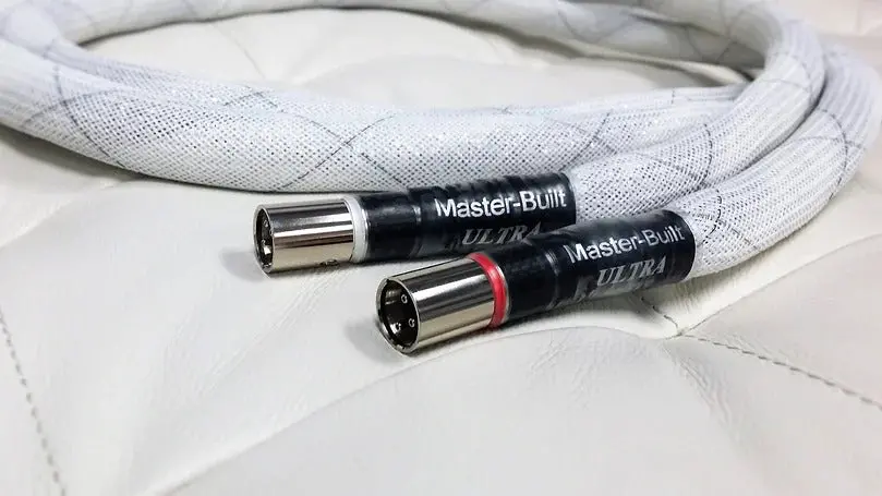 Masterbuilt Ultra Line Interconnects Rca Or Xlr 1