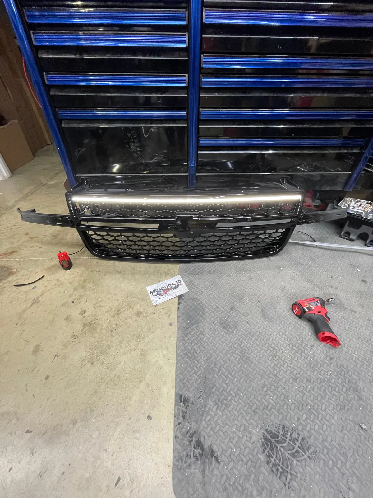 2003-2007 Silverado Hd Grille Light (Single Bar) 1