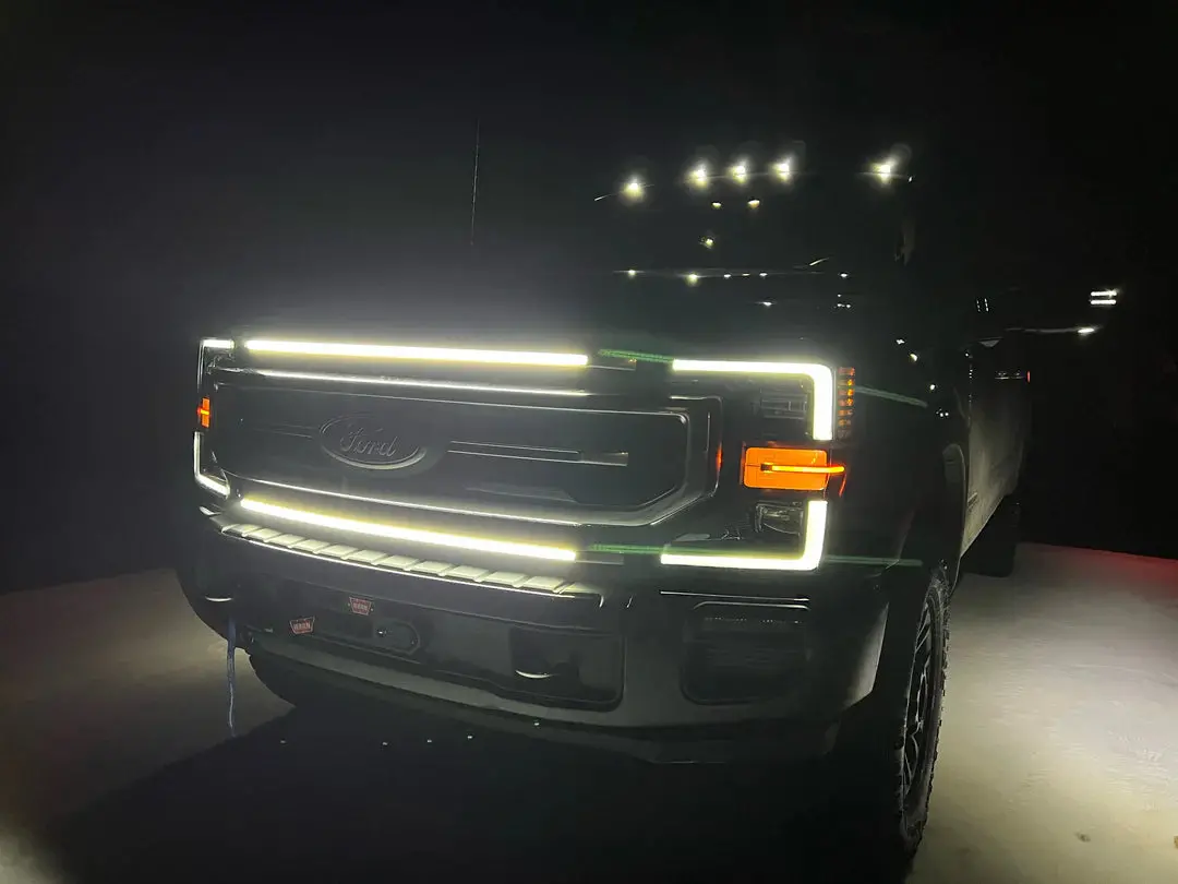 2020-2022 Super Duty F250-F350 Lariat /Xl/Stx Tremor Grille Lights 1