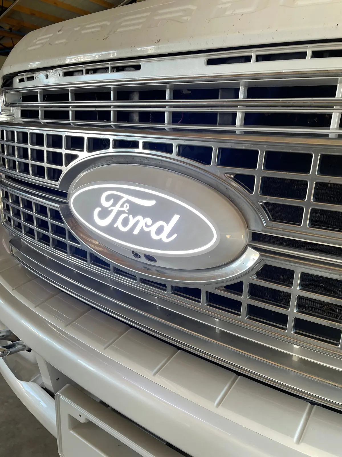 2011-2016 Super Duty Led Front Emblem Colormatched 1
