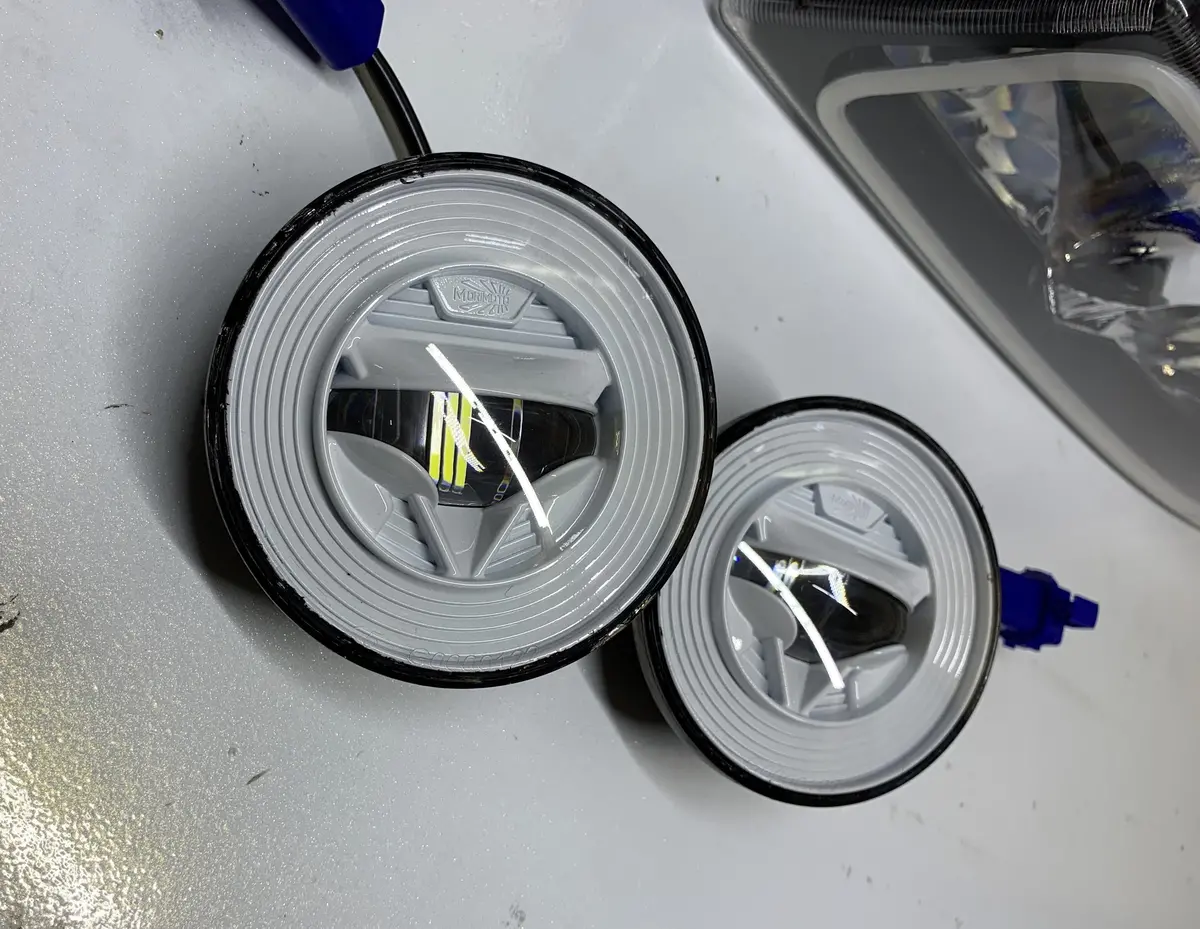 2014-2018 Gmc Sierra Morimoto Fog Lights 1